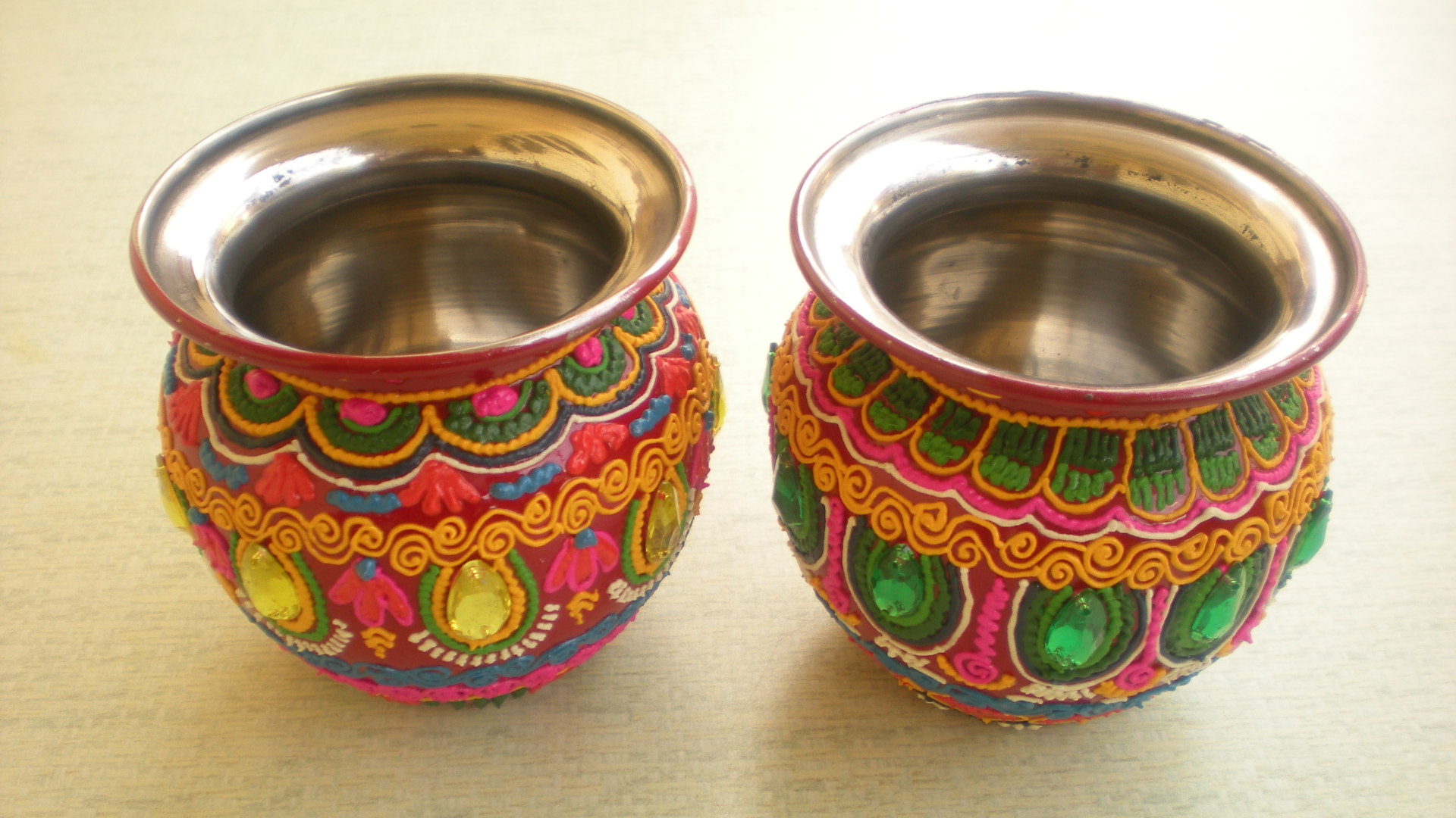Manufacturers Exporters and Wholesale Suppliers of Kalash with Nariel 01 Nagpur Maharashtra